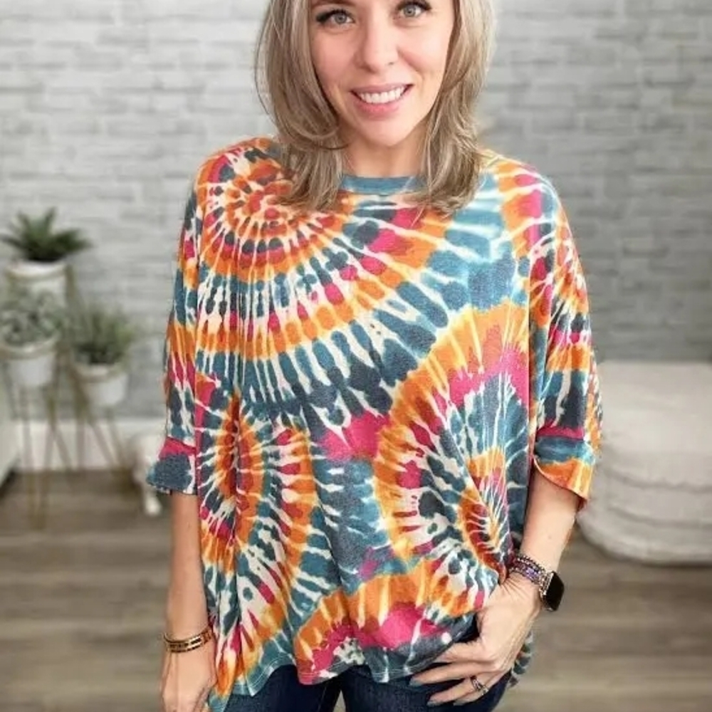 ANDREE BY UNIT Vibrant Tie-Dye Long Sleeve Top